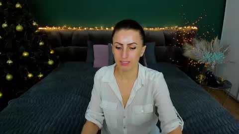 Snapshot of rebecca_diamonds chatting on January 2025 03:58:01 PM rebecca_diamonds online show from January 2025 03:58:01 PM