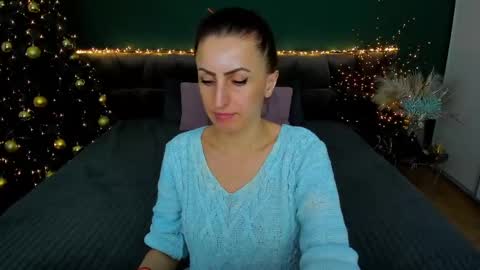 Snapshot of rebecca_diamonds chatting on January 2025 03:53:02 PM rebecca_diamonds online show from January 2025 03:53:02 PM