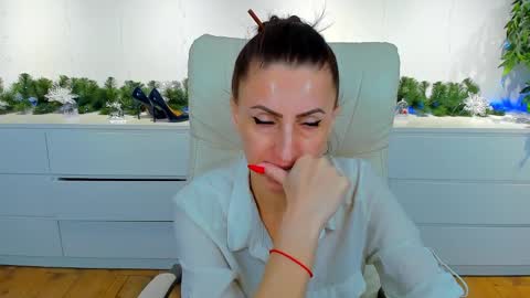 Snapshot of rebecca_diamonds chatting on January 2025 06:31:02 AM rebecca_diamonds online show from January 2025 06:31:02 AM