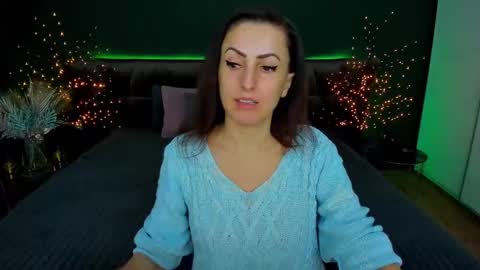 Snapshot of rebecca_diamonds chatting on February 2025 06:37:01 AM rebecca_diamonds online show from February 2025 06:37:01 AM