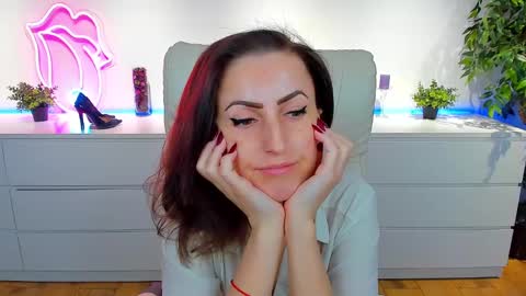 Snapshot of rebecca_diamonds chatting on February 2025 06:34:02 AM rebecca_diamonds online show from February 2025 06:34:02 AM