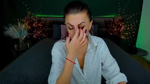 Snapshot of rebecca_diamonds chatting on February 2025 12:50:02 PM rebecca_diamonds online show from February 2025 12:50:02 PM