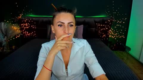 Snapshot of rebecca_diamonds chatting on September 2025 11:55:02 AM rebecca_diamonds online show from September 2025 11:55:02 AM