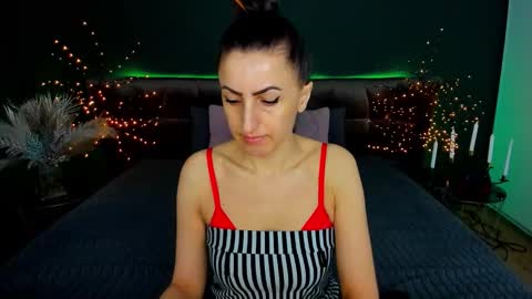rebecca_diamonds online show from February 2026 06:17:01 AM