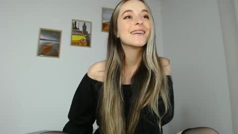 Snapshot of rebecca_johonsonn chatting on February 2025 07:49:01 PM Becca Johnsoon online show from February 2025 07:49:01 PM