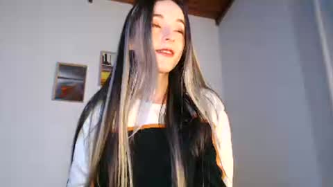 Becca Johnsoon online show from February 2026 05:22:02 PM