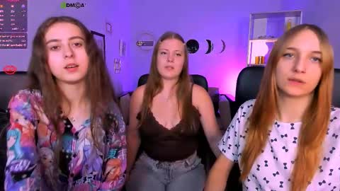 rebecca_smile_ online show from December 2025 01:20:01 PM