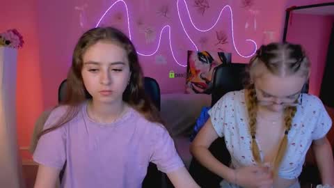 rebecca_smile_ online show from June 2026 07:08:02 PM
