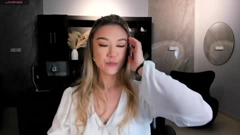 Snapshot of rebeccahudson_ chatting on June 2026 05:38:02 PM Rebe online show from June 2026 05:38:02 PM