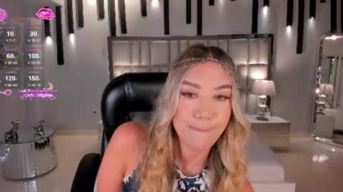 Snapshot of rebeccahudson_ chatting on July 2026 05:48:02 PM Rebe online show from July 2026 05:48:02 PM