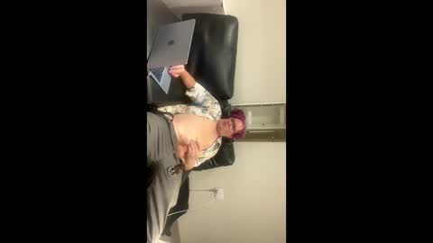 Snapshot of recordplayerer chatting on September 2025 02:52:02 PM Musical Genius online show from September 2025 02:52:02 PM