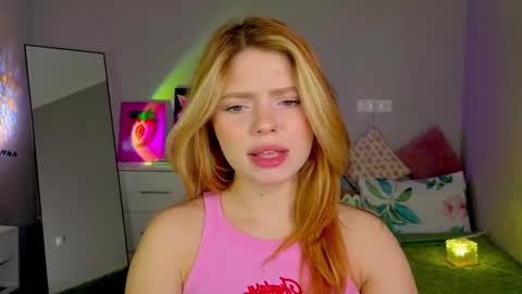 red__candy online show from October 2025 02:18:02 PM