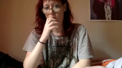 redcassie666 online show from June 2026 12:52:02 PM