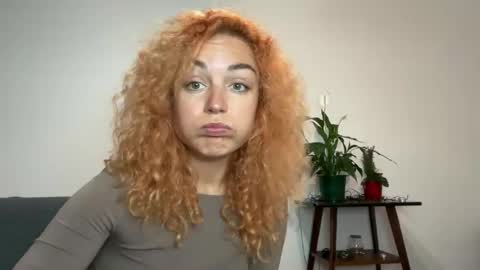 reddgirll online show from February 2025 05:38:02 PM