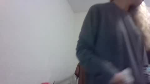 reddwaxx online show from November 2025 07:01:02 PM