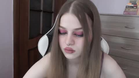 Lily online show from September 2025 03:11:02 AM