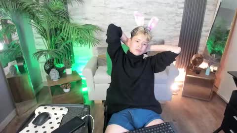 redhood_1_ online show from March 2026 05:24:02 AM