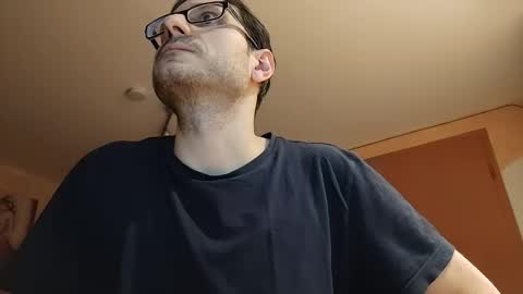 reeds44 online show from March 2026 08:33:01 PM