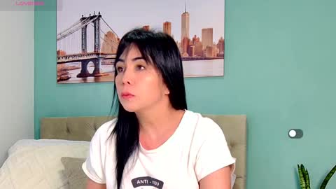 Yanella online show from February 2026 10:09:02 AM