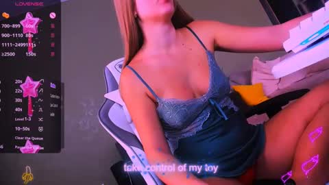 reggieMeow online show from February 2025 03:58:02 AM