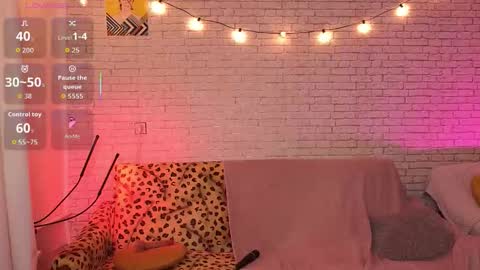 ReginaHawkinss online show from October 2025 08:27:02 AM