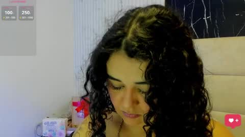 Snapshot of reginavegaa chatting on June 2026 11:38:02 AM reginavegaa online show from June 2026 11:38:02 AM