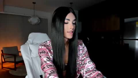  REICHEL  online show from February 2026 02:08:01 AM