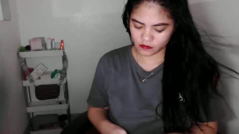 reign2525 online show from October 2025 11:32:02 AM