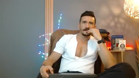   REIKO  online show from February 2026 03:02:02 PM