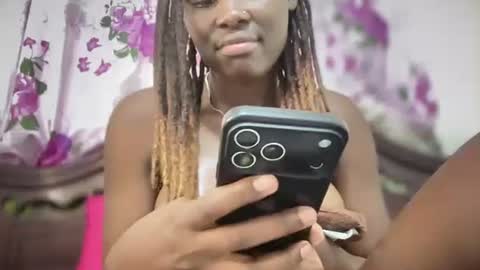 Snapshot of reina77xo chatting on February 2026 12:37:01 AM reina77xo online show from February 2026 12:37:01 AM