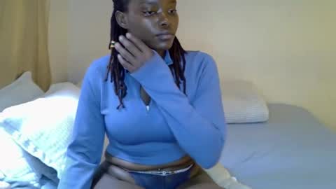 Snapshot of rem010a chatting on November 2025 08:14:01 AM rem010a online show from November 2025 08:14:01 AM