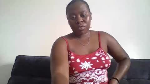 Remmy luna online show from May 2026 10:42:01 AM