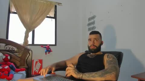 Snapshot of remy_sten chatting on December 2024 10:13:02 PM Rmy Steen online show from December 2024 10:13:02 PM