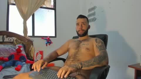 Snapshot of remy_sten chatting on December 2024 10:26:02 PM Rmy Steen online show from December 2024 10:26:02 PM