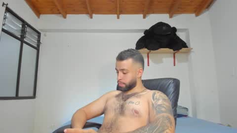 Snapshot of remy_sten chatting on January 2025 10:22:01 PM Rmy Steen online show from January 2025 10:22:01 PM