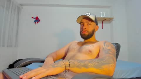 Snapshot of remy_sten chatting on September 2025 10:43:01 PM Rmy Steen online show from September 2025 10:43:01 PM