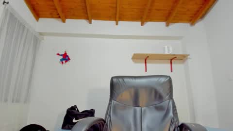 Snapshot of remy_sten chatting on September 2025 11:41:02 PM Rmy Steen online show from September 2025 11:41:02 PM