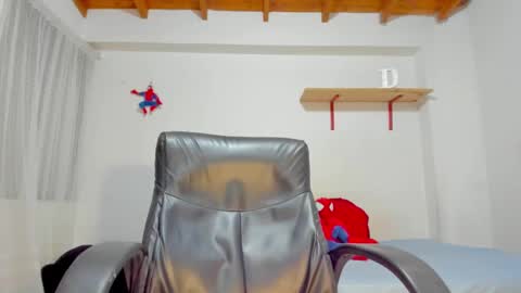 Snapshot of remy_sten chatting on October 2025 11:56:02 PM Rmy Steen online show from October 2025 11:56:02 PM