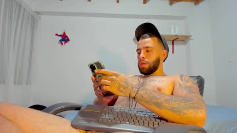 Snapshot of remy_sten chatting on October 2025 01:04:02 AM Rmy Steen online show from October 2025 01:04:02 AM