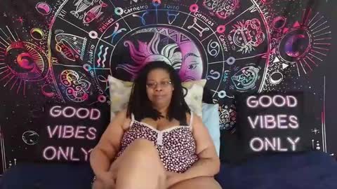 Snapshot of renaecumsalot chatting on February 2025 06:36:02 PM RenaeCumsAlot online show from February 2025 06:36:02 PM