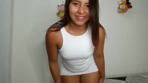 Snapshot of renata940434 chatting on March 2026 11:52:02 PM renata online show from March 2026 11:52:02 PM