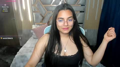 renata online show from May 2026 01:58:01 AM