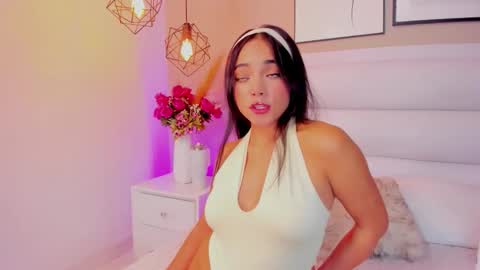 Renata Vale28 online show from March 2026 07:32:01 PM