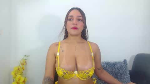 renatabrownn28 online show from March 2026 05:13:02 AM