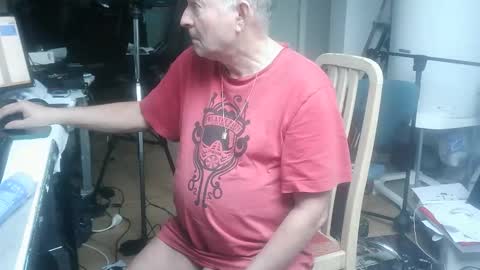 renefr online show from December 2025 09:38:01 AM