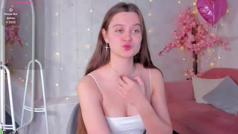 Renesmy online show from February 2026 11:55:01 PM