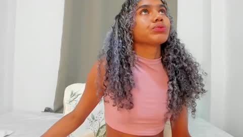 Snapshot of rennatta_sx chatting on February 2025 12:26:02 PM Renata online show from February 2025 12:26:02 PM