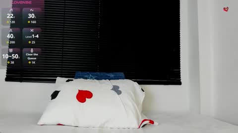 Snapshot of rennatta_sx chatting on November 2025 12:06:02 PM Renata online show from November 2025 12:06:02 PM