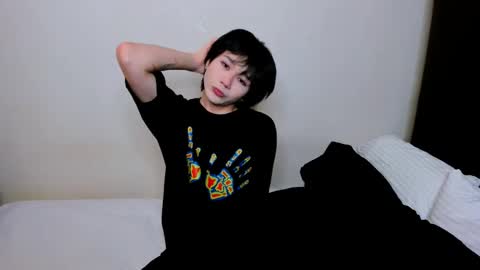 Snapshot of rennuts chatting on December 2024 08:33:02 AM rennuts online show from December 2024 08:33:02 AM