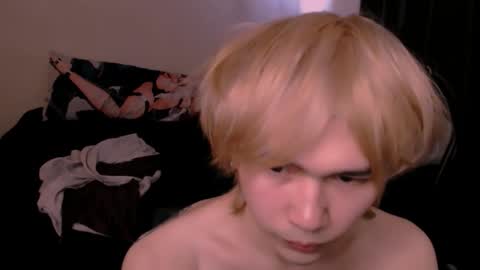 Snapshot of rennuts chatting on February 2026 12:57:02 PM rennuts online show from February 2026 12:57:02 PM